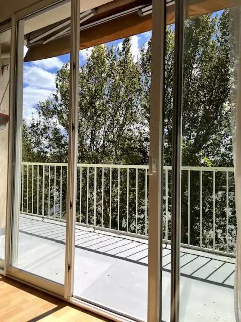 Appartement Vue Sur Le Rhone Arles Exteriör bild